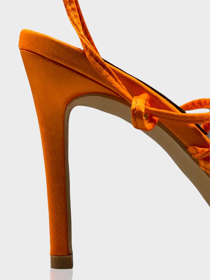 lucas giordani – Engroshandel Højhælede sko - Dame – Elegante Sandaler Lucas Giordani – Design med Snørebånd ved Anklen og Stilethæl