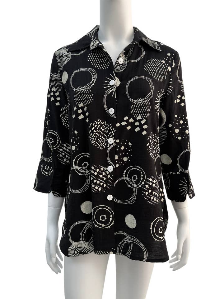 Camisetas de Arte Preto e Branco Femininas Black Rock por atacado de Kamana