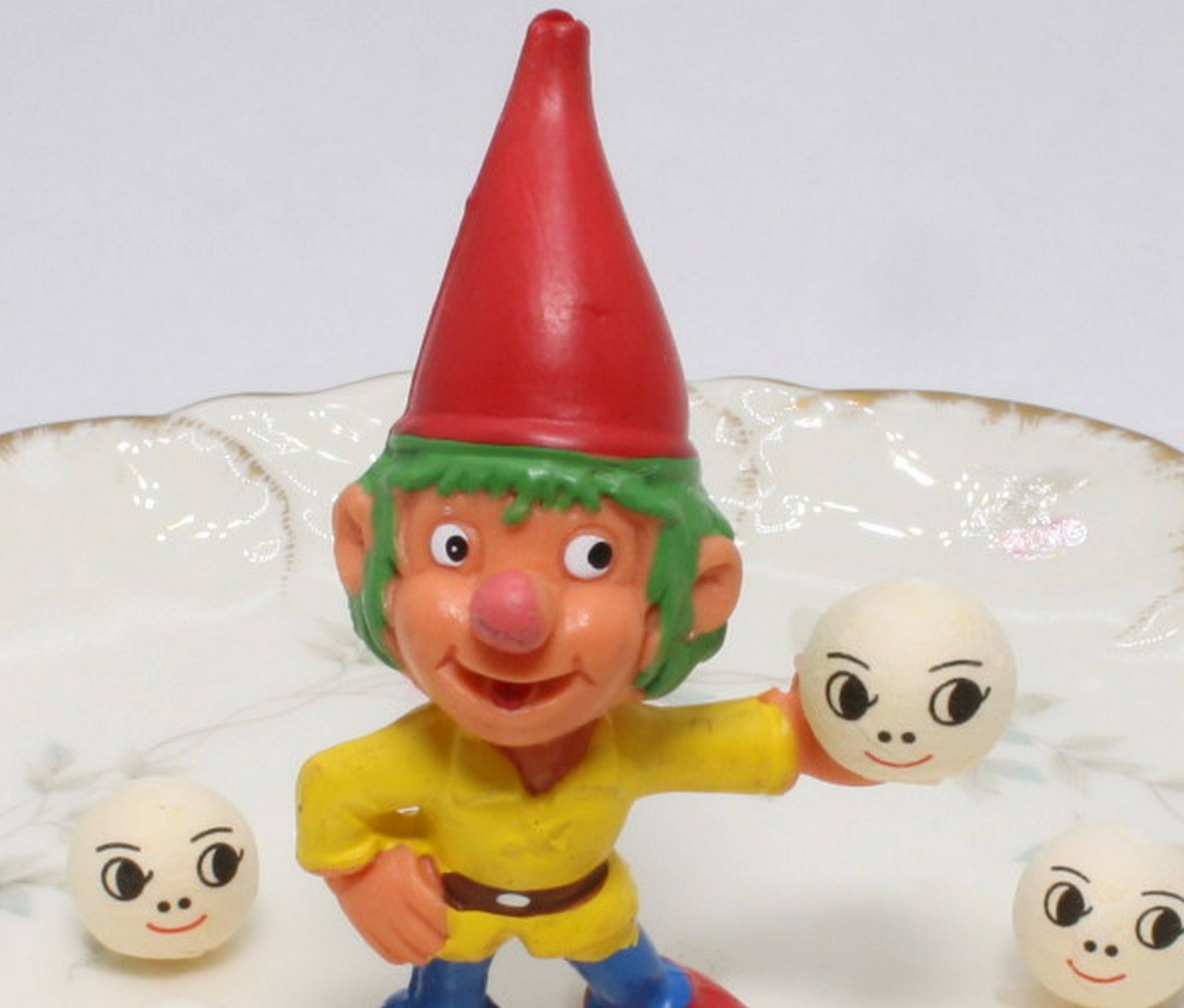 Doll Heads - 1/2" Spun Cotton with Faces - Set of 10 for wholesale on Faire3