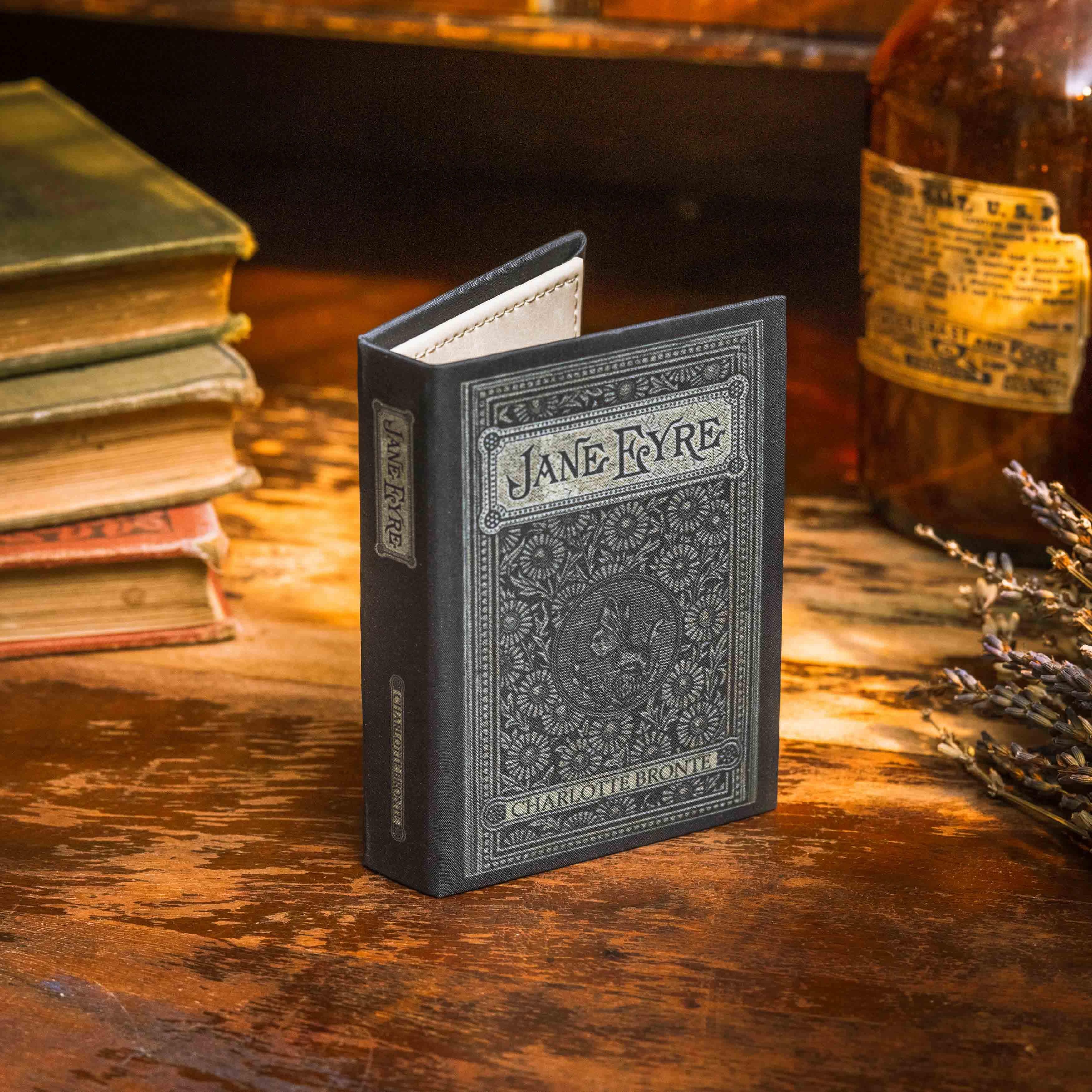 Novel Book Store - Venta al por mayor Cartera - Unisex - Cartera tipo libro Jane Eyre de Charlotte Brontë 18471