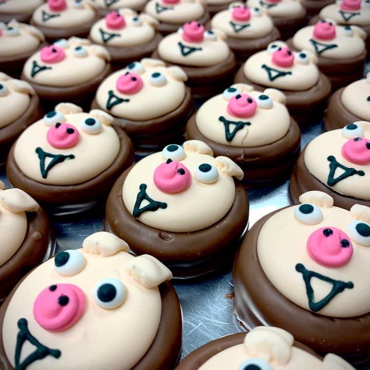 O’Oreo “Piggie” 🐷 Milk Chocolate 3Pk for wholesale by O'Shea's Candies Sweet Shop