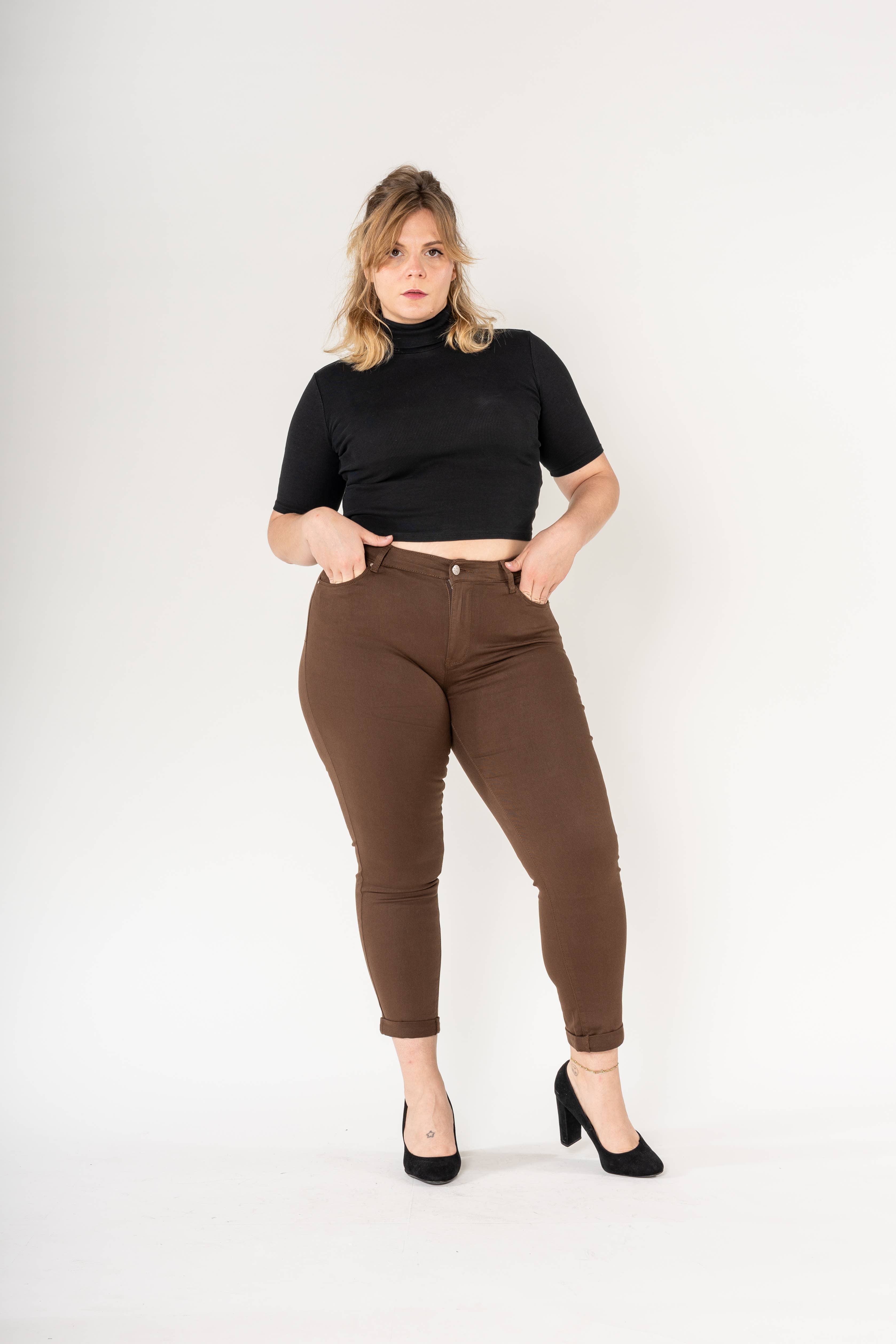 Nina Carter – Calças - Mulher por atacado – Tamanho Plus Curve Plus Tamanho Voltar ao Pescoço P199118