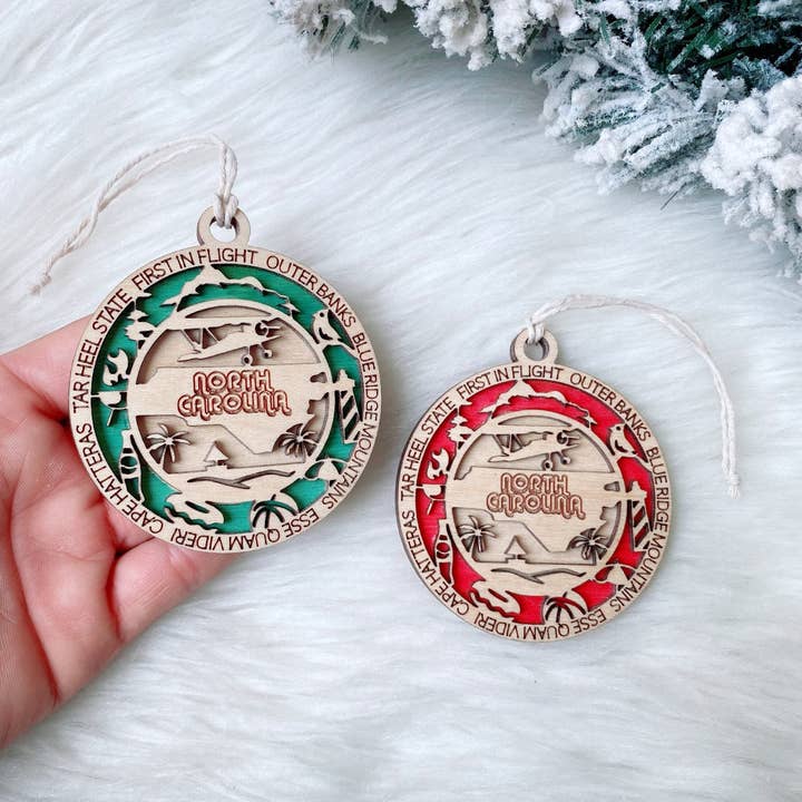 North Carolina Keepsake NC State Christmas Red Teal Ornement pour la vente par M.Ree Jewels Creative