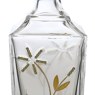 11 x 3,5 bouteilles d'alcool pour la vente par Three Star IM/EX Inc.