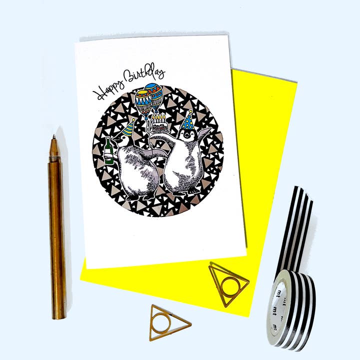 Biglietto di compleanno con pinguini per la vendita all'ingrosso da parte di Katie Clement Illustration