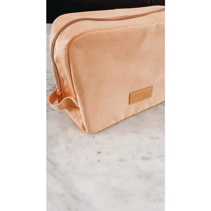 Borsa Cosmetica Morbida Con Tasca Interna per la vendita all'ingrosso da parte di Runway Room Cosmetics