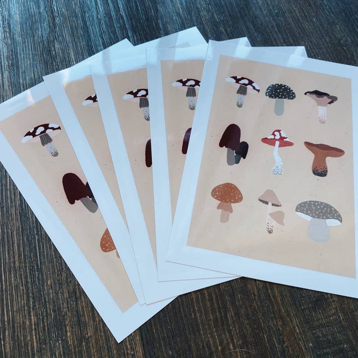 Stampa fotografica Shroomy - 5x7 per la vendita all'ingrosso da parte di Arianna Rose Art