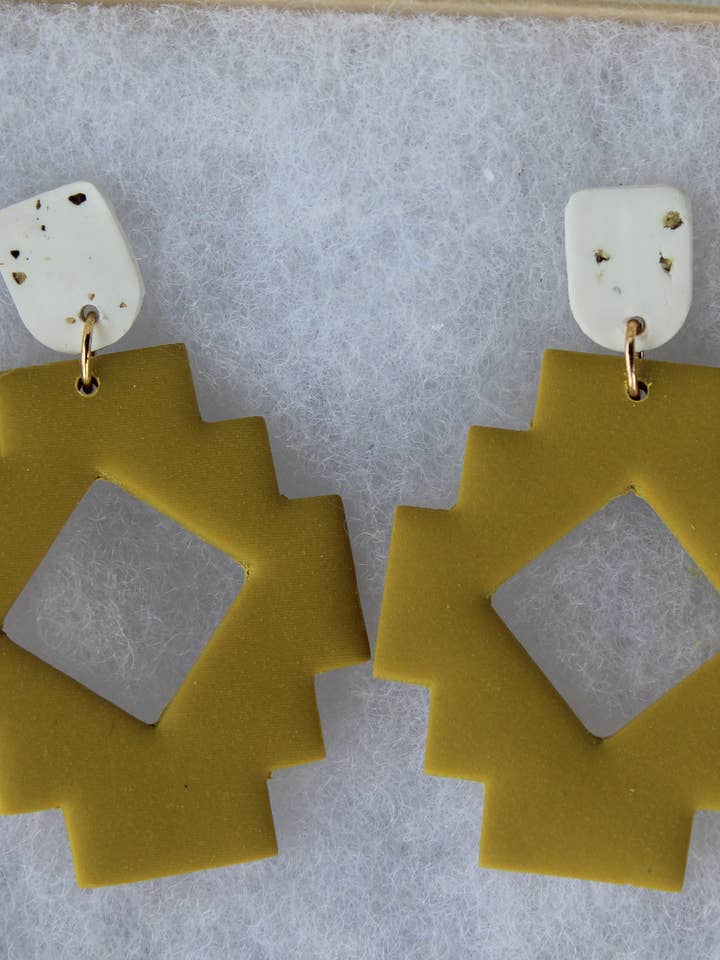 Ohrringe aus senfgelbem und weißem Granit, Herbst-Ohrringe, für den Großhandel von Style by Kenz