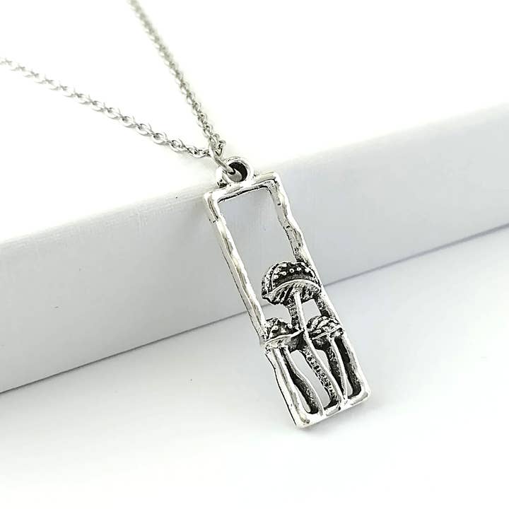 Sølv champignon halskæde, natur halskæde, mystiske smykker for engroshandel hos Piccadilly Pendants