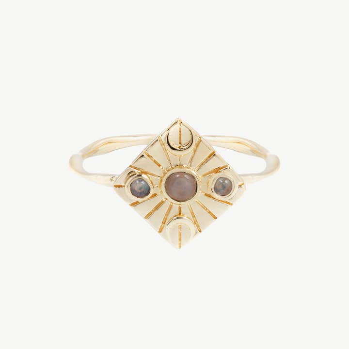 Compass Ring in Peach Moonstone/Moonstone for wholesale by Studio Grun