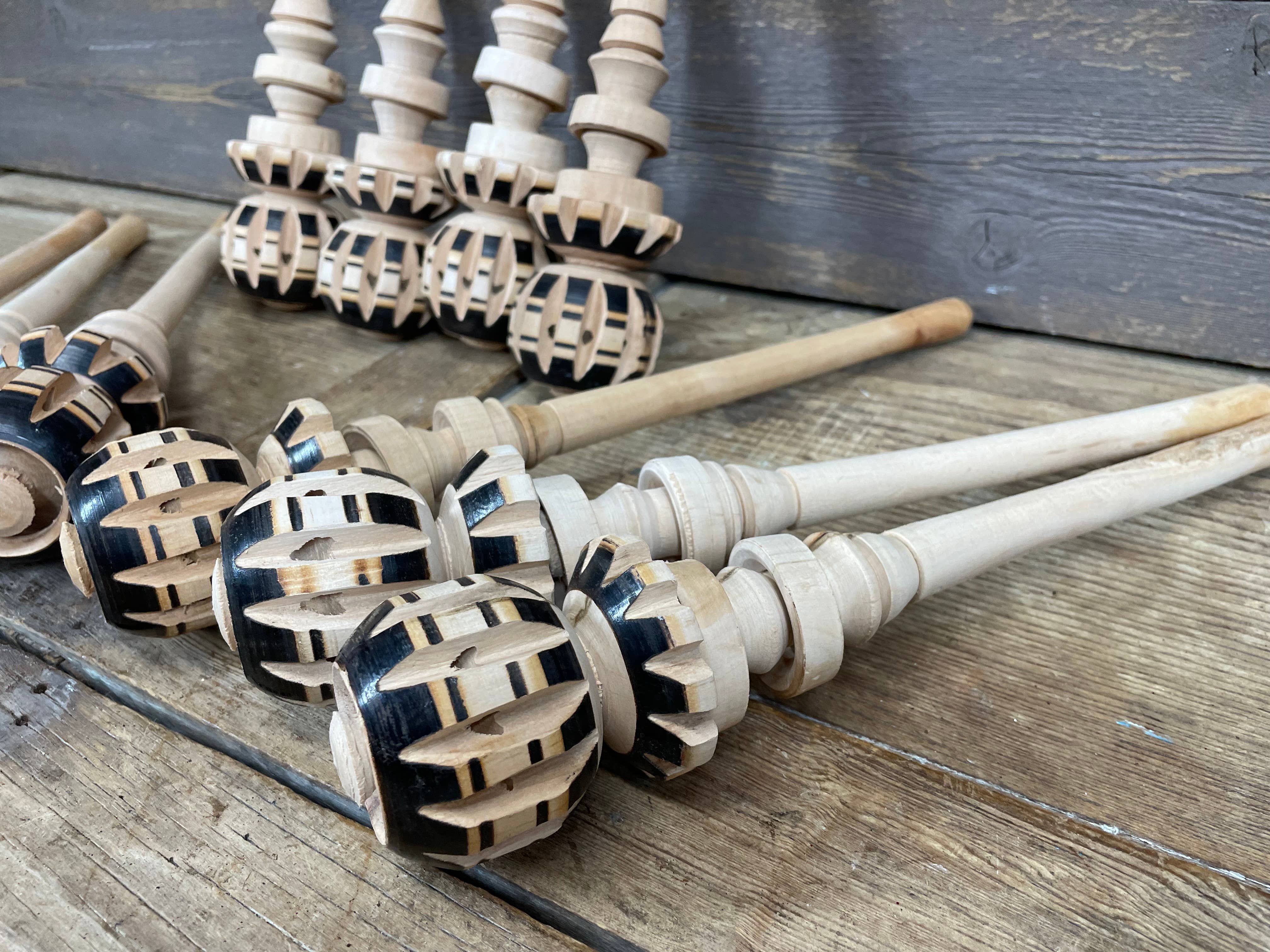 My Amigos Imports – Ferramenta/gadget de cozinha por atacado – LIQUIDAÇÃO-Molinillo Batedor-Mexedor de Chocolate em Madeira-Entalhado-9€5