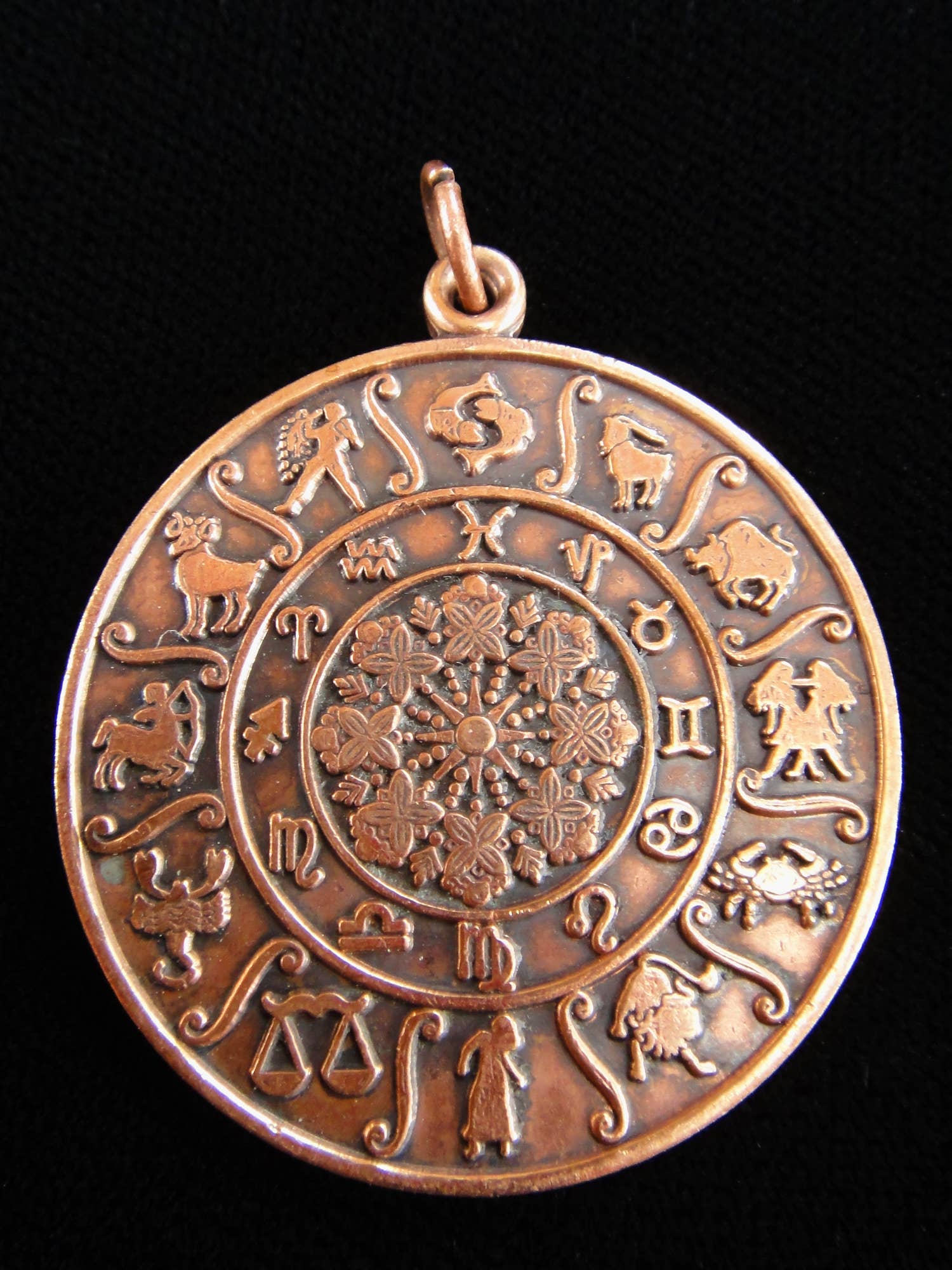 Tika – wholesale Individuell berlock/hänge – Hängsmycken med heliga symboler12