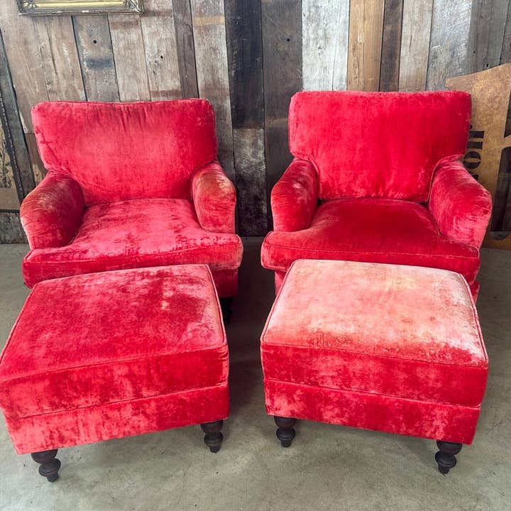 Vintage paar rode fluwelen Howard-stijl fauteuils voor wholesale door belvoir