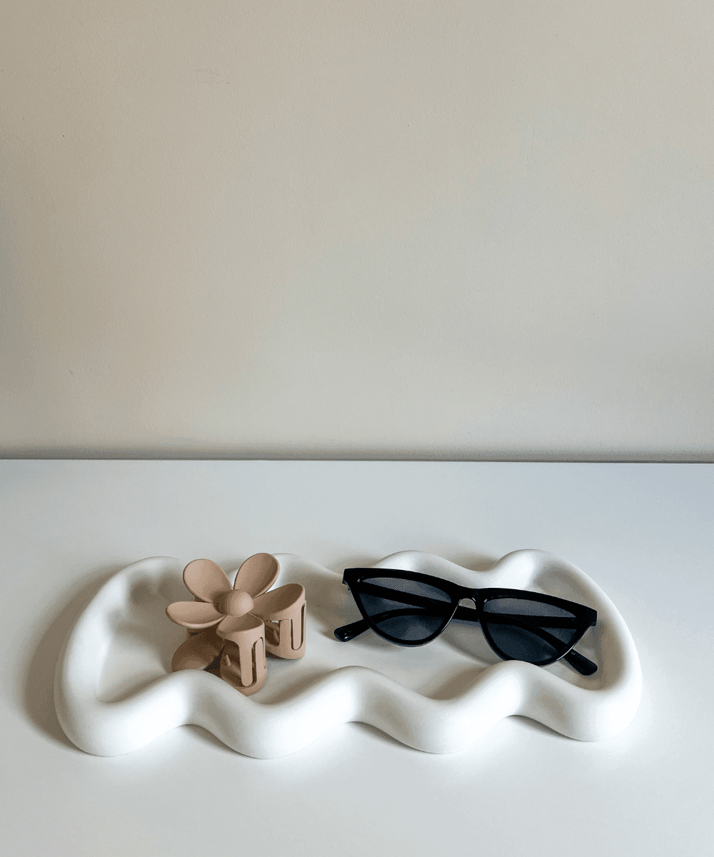 Razzo Studio - Wholesale Decorative Tray - Wavy Tray2