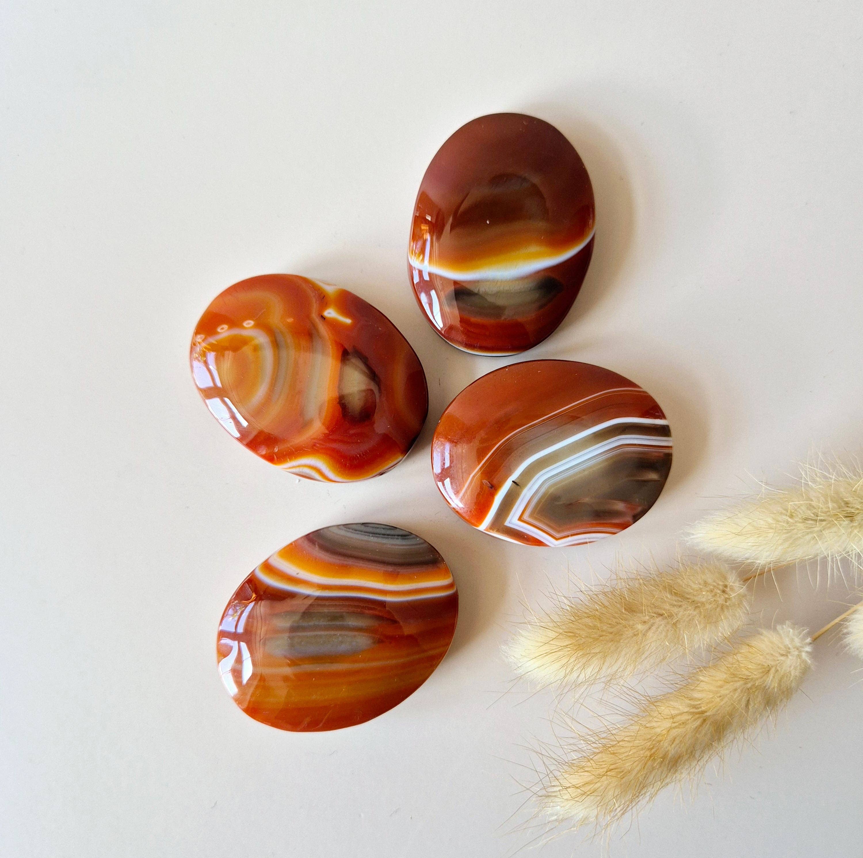 Moonlight Gemstones - Wholesale Spiritual Stone/Crystal - Gemstone Sardonyx Palm Stone (5 cm) – Hand Stone worry stone concern stone0