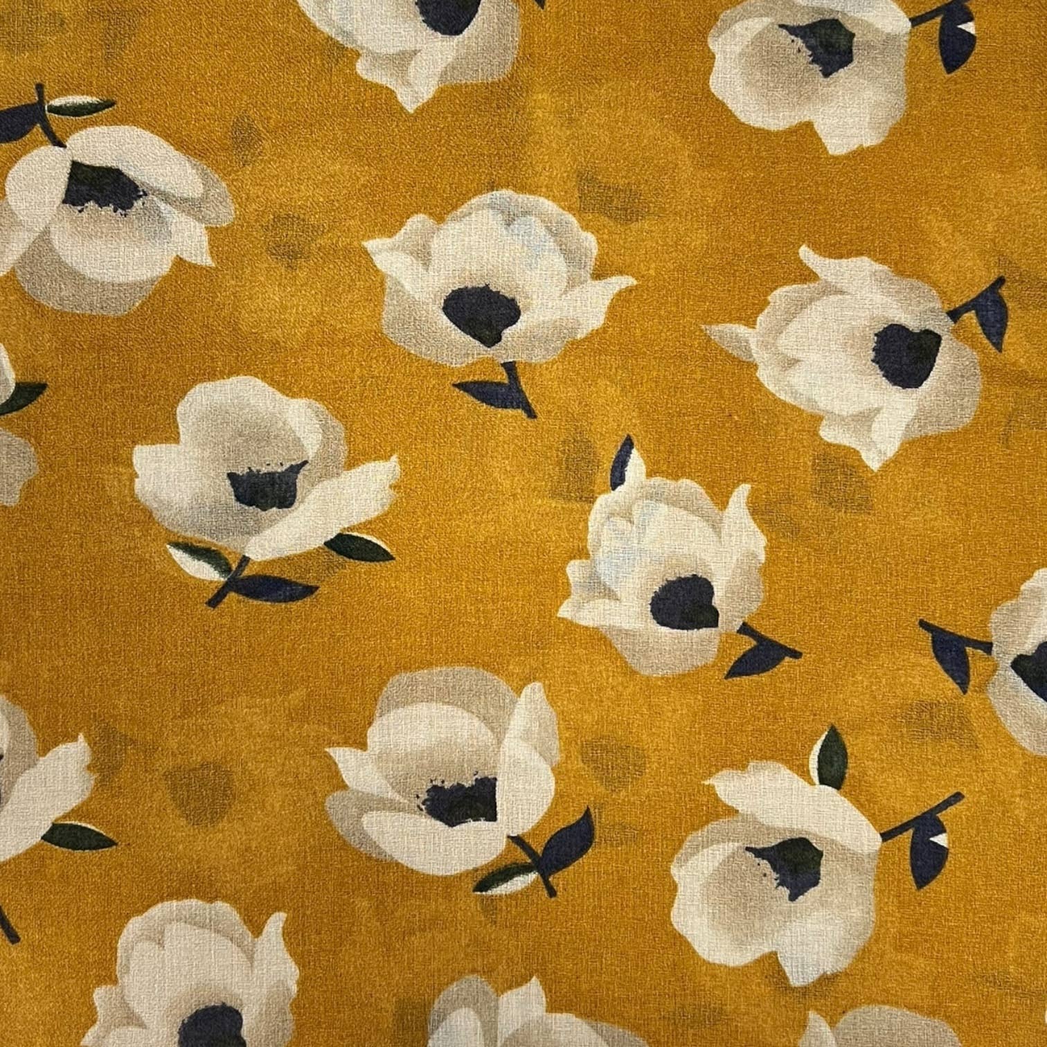 London Scarves – wholesale Scarf – Women's – Narcisses flower print 2