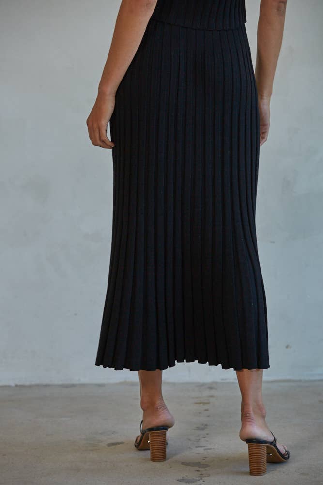Black W1324 | Knit Sweater Ribbed Midi Skirt for wholesale on Faire2
