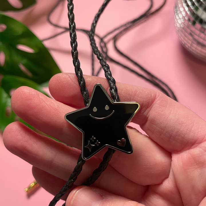 Drawings by Nicole - Wholesale Jewelry - Men's - Smiley Star Bolo Ties, jewelry for him her unisex necklace1