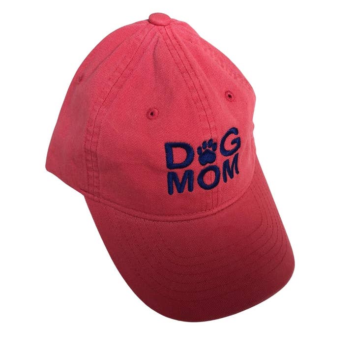 Chapeau Dog Mom, Newport Red pour la vente par Chloe & Max LLC
