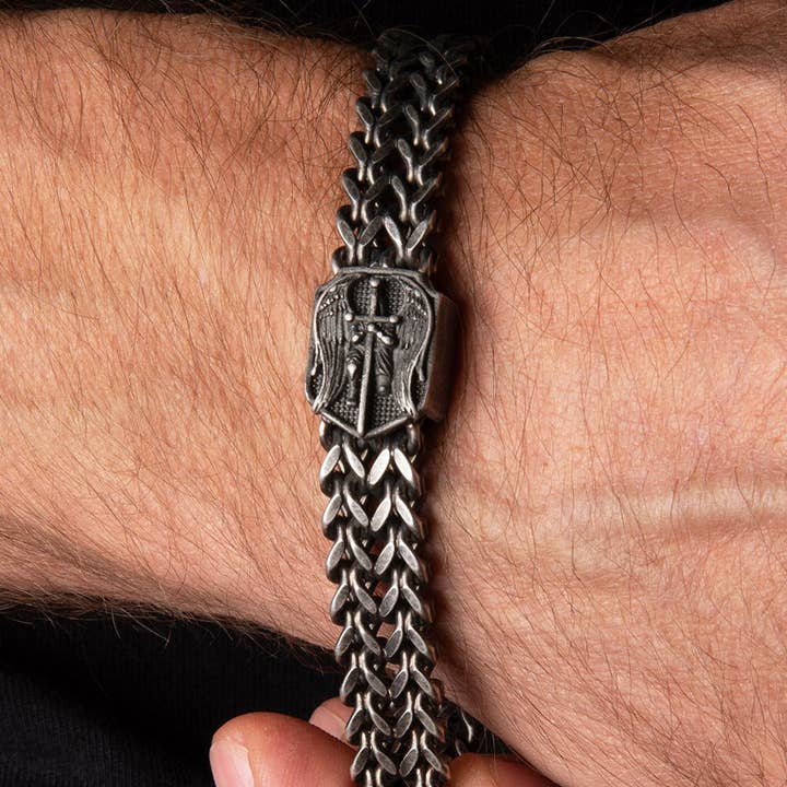 The Hero Company - Wholesale Link & Chain Bracelet - The Hero Company- Saint Michael Defend Us Bracelet - Helps Pair Veterans With A Service Dog Or Shelter Dog -Faire