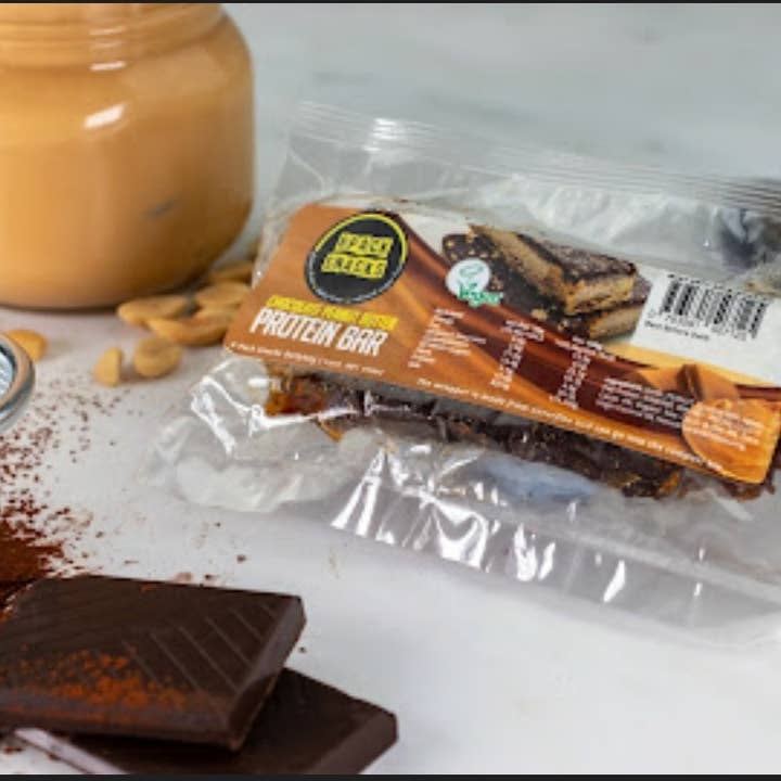 6 PACK SNACKS – Großhandel Snack-Riegel – Schokoladen-Erdnussbutter-Riegel (19 g Protein)