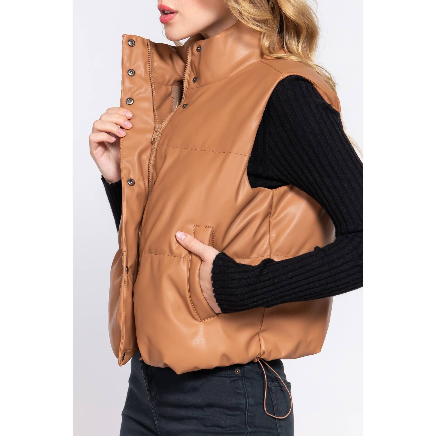 Apolline – wholesale Väst - Dam – HÖG HALS QUILTAD PU PUFFER VÄST10