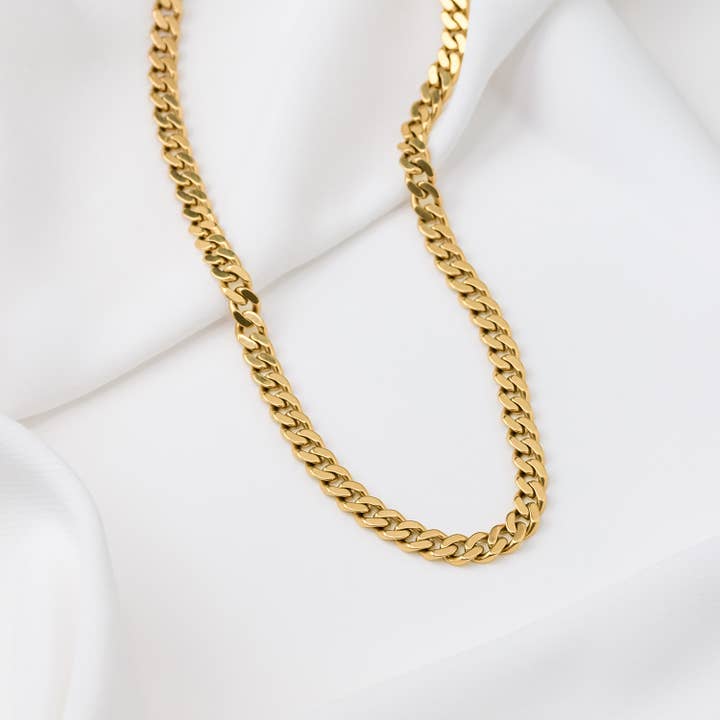 Chunky Curb Gold Chain Necklace for wholesale by Wanderlust + Co