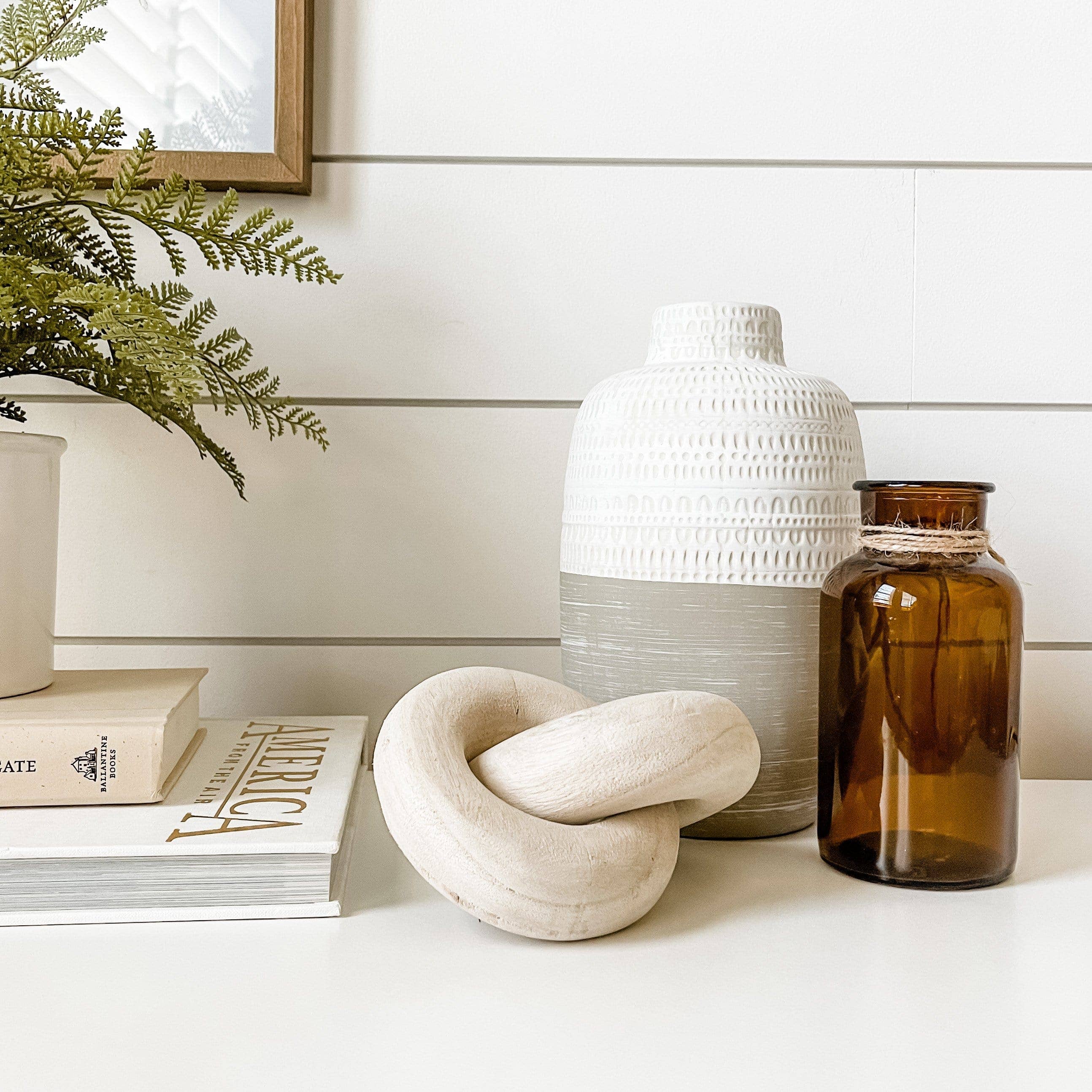 Vine & Nest - Wholesale Decorative Tabletop Object - Hand-crafted Wooden Chains and Rings4