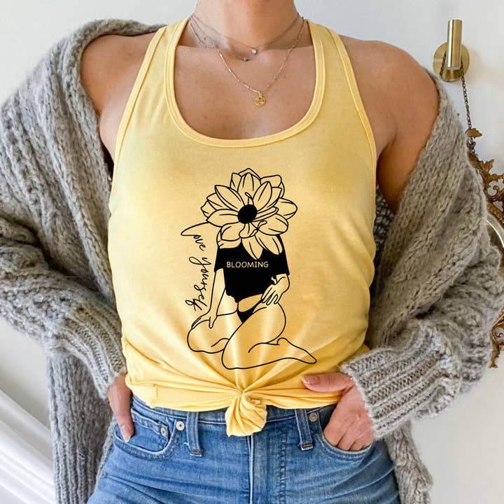 Canotta Love Yourself per la vendita all'ingrosso da parte di Solara Boutique