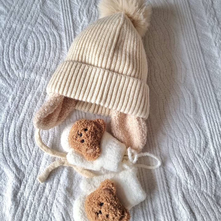 Rammelaartje - Wholesale Newborn/Knit Hat - Baby - Winter Bestseller Winter hat for babies with earmuffs and pompom - Beige4