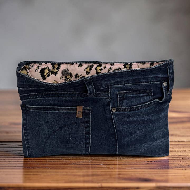 Indigo Bags - Wholesale Clutch Bag - Women's - Joe's Upcycled Premium Denim clutch - pink leopard0