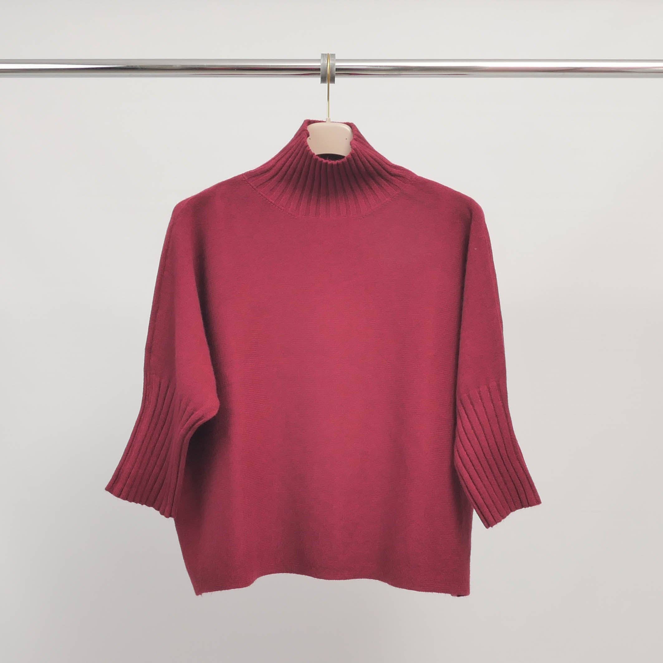 Cecile Wang – wholesale Pullovertröja - Dam – Tröja med hög krage och 3/4-ribbstickade ärmar – ref HY307065