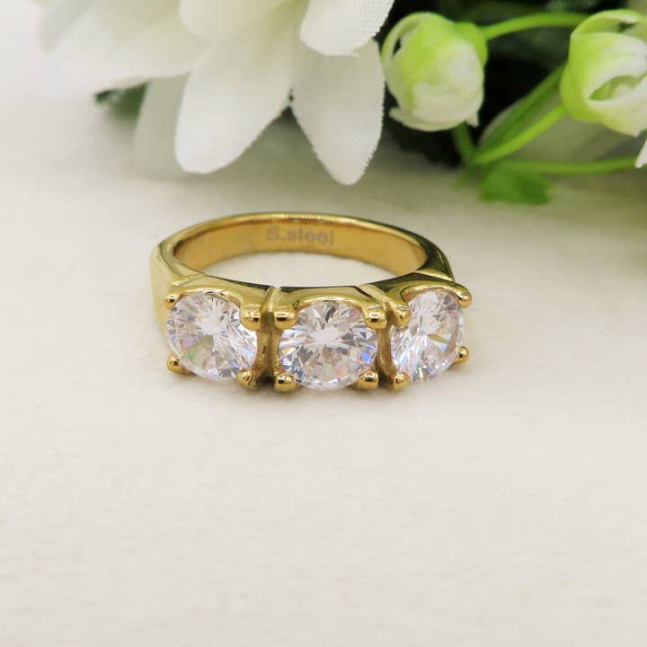 TRILOGY ORO - ACCIAIO INOSSIDABILE ~ Anello con cubic zirconia alta qualità for wholesale by Daemon srls