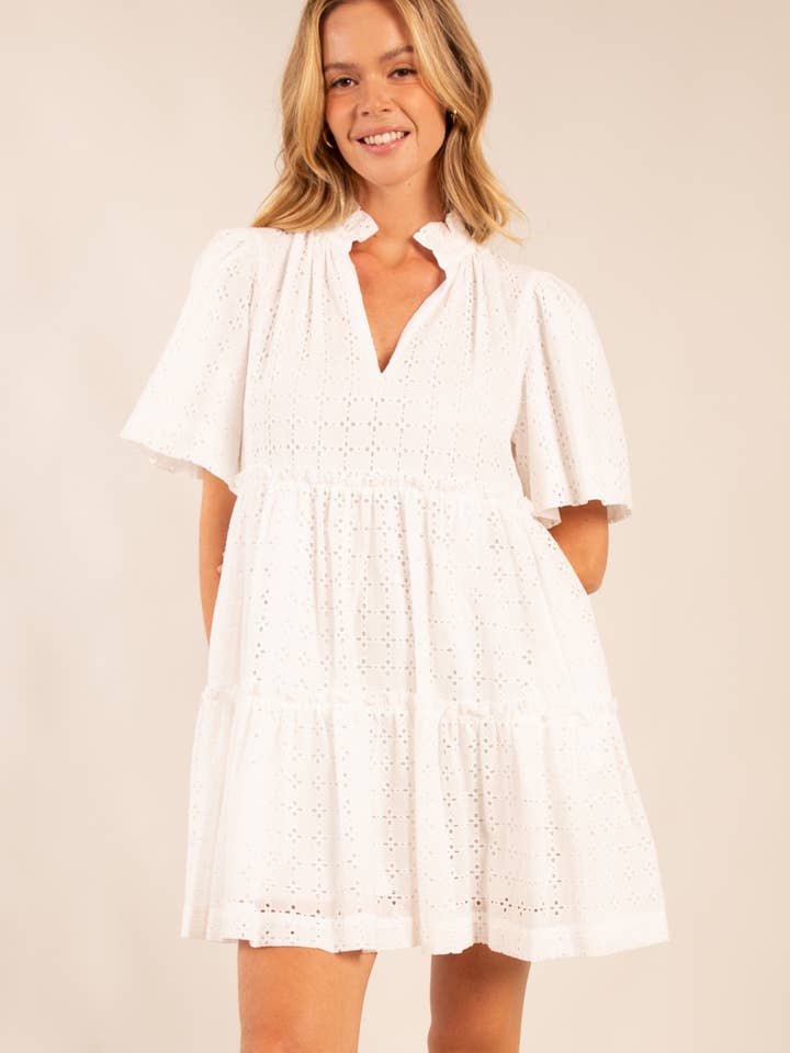 OD1065 Smockad miniklänning med hålmönster för wholesale av Heyson