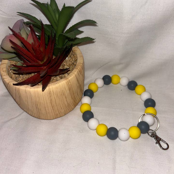 Muñequera Amarilla, Gris y Blanca para venta al por mayor de Darrow Designs