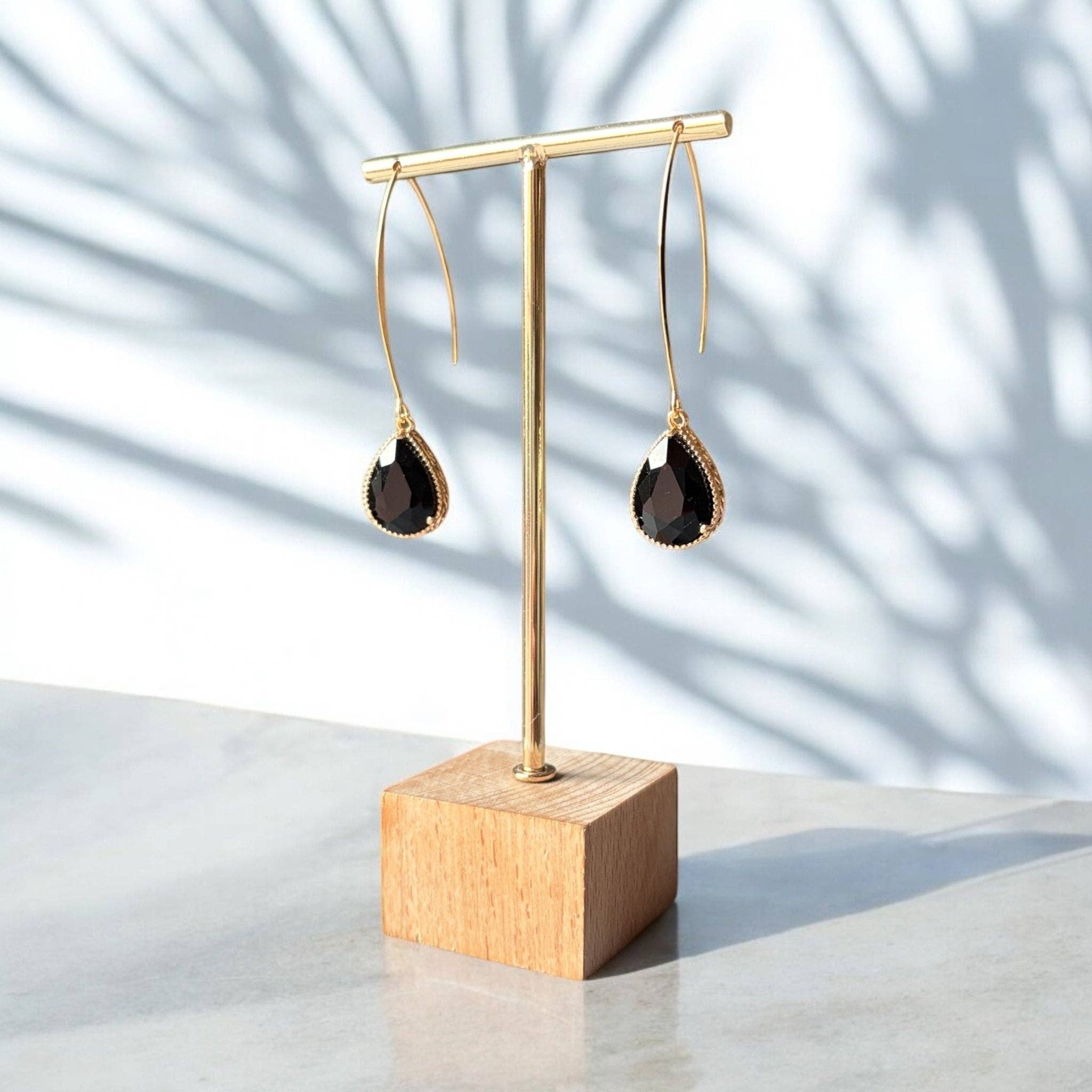 DUESTELLE ITALIA – wholesale Dangle earrings – Midnight Drops - Long Black Earrings1