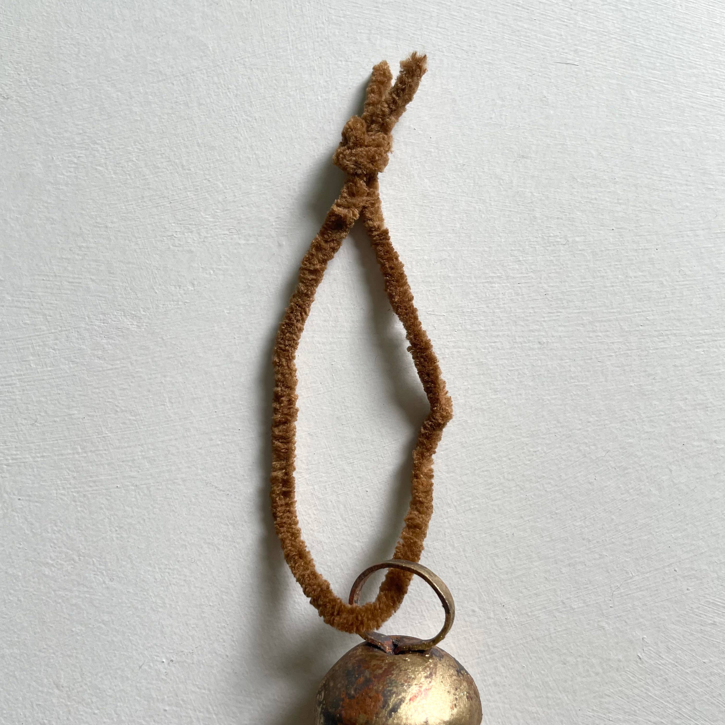 fort & field - Wholesale Ornament - 1 3/4" rounded tin brass bell rustic ornament jute twine2