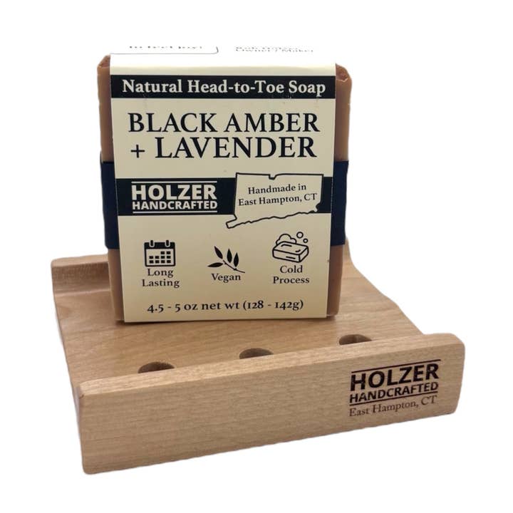 Coffret Cadeau Savon + Porte-Savon - SAVON ARTISANAL AMBRE NOIR + LAVANDE + Porte-Savon en Bois Fait Main | Savon Naturel Saponifié à Froid, Végan, 128 g | Savon Parfumé Ambre Noir + Lavande pour la vente par Holzer Handcrafted ®