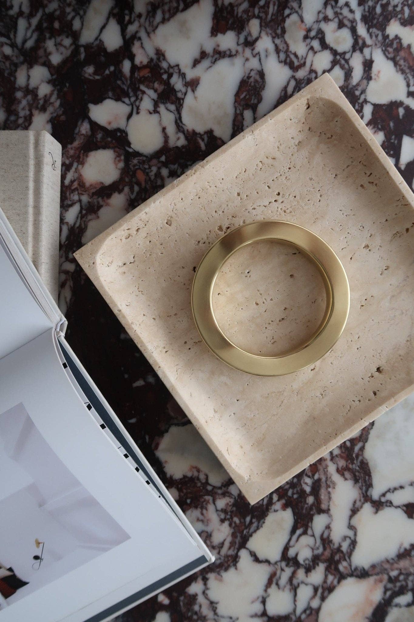 BEHR & CO. - Vente Plateaux décoratifs - PLATEAU EN PIERRE CARRÉ | Travertin1