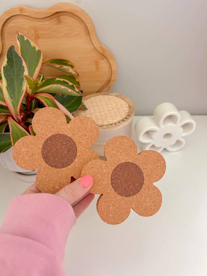 Daisy Cork Coaster for wholesale by Sunrays and Macrame