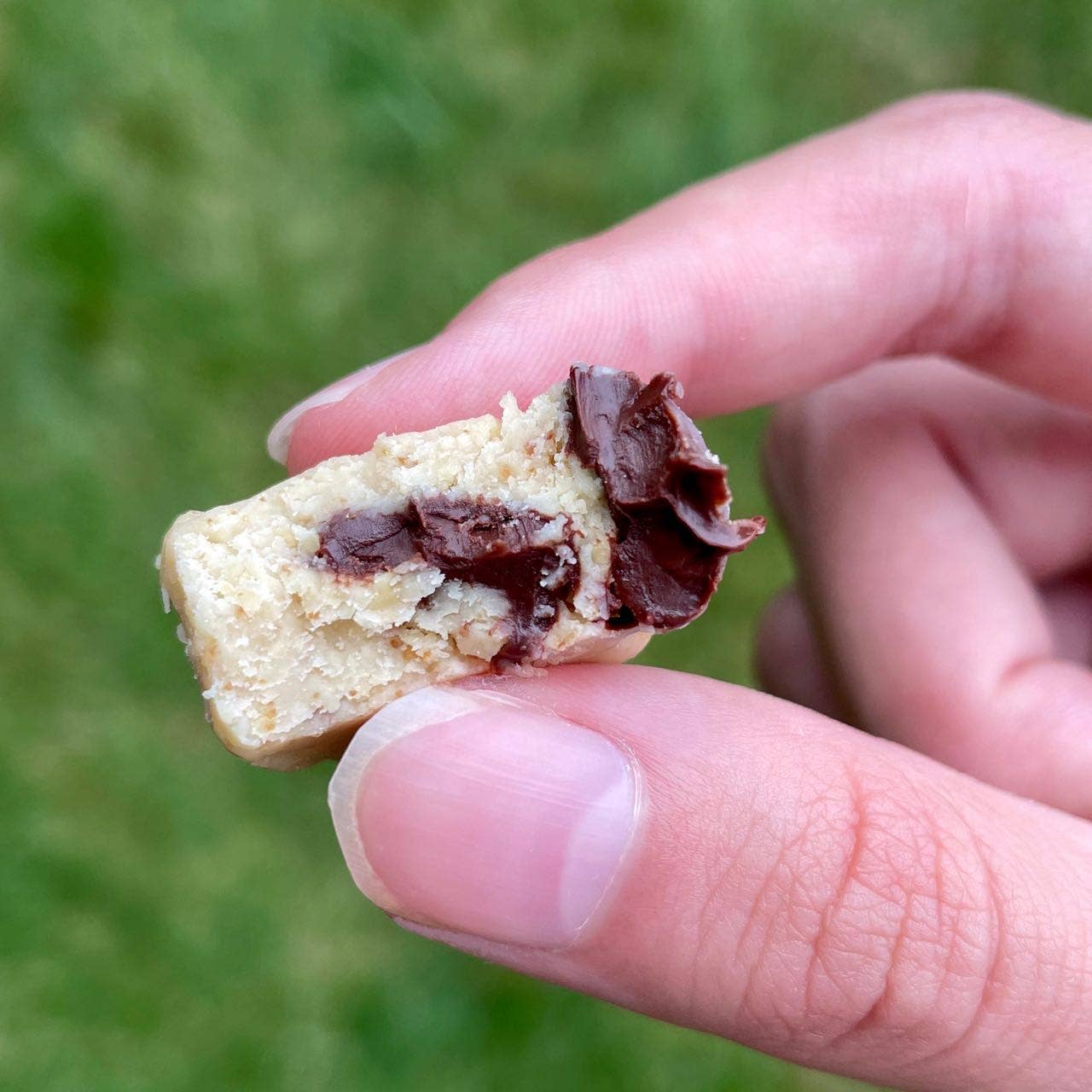 Nibble Simply – wholesale Kakor – BUSIG CHOKLADKAKDEG (Vegansk, Glutenfri, TILLVERKAD I STORBRITANNIEN)2