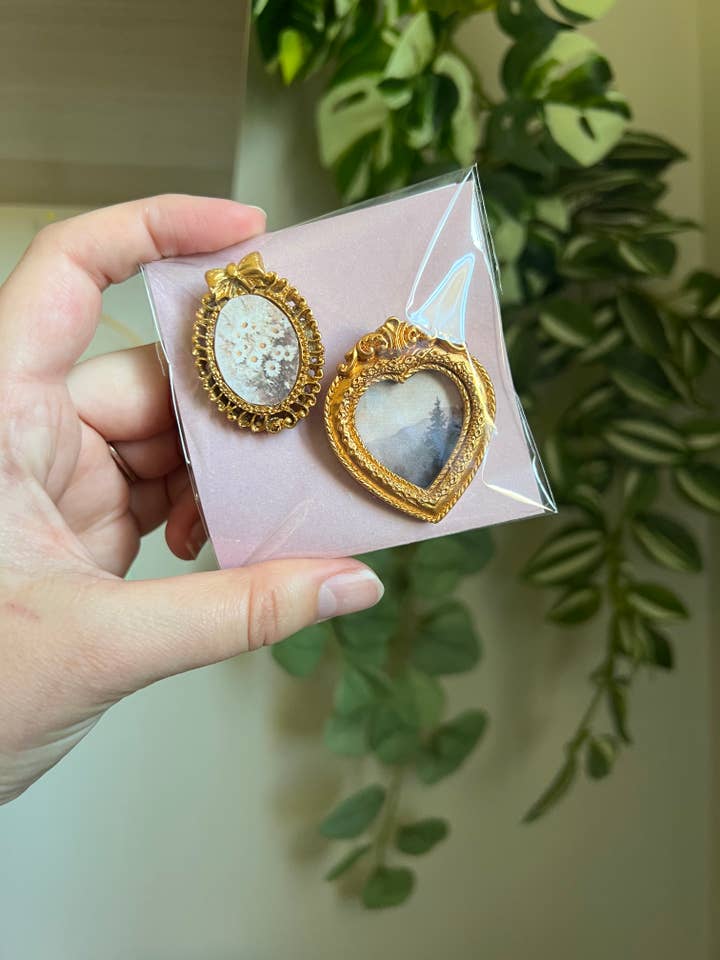 Vintage Inspired Miniature Magnet 2 Pack for wholesale by Vintage by WPC