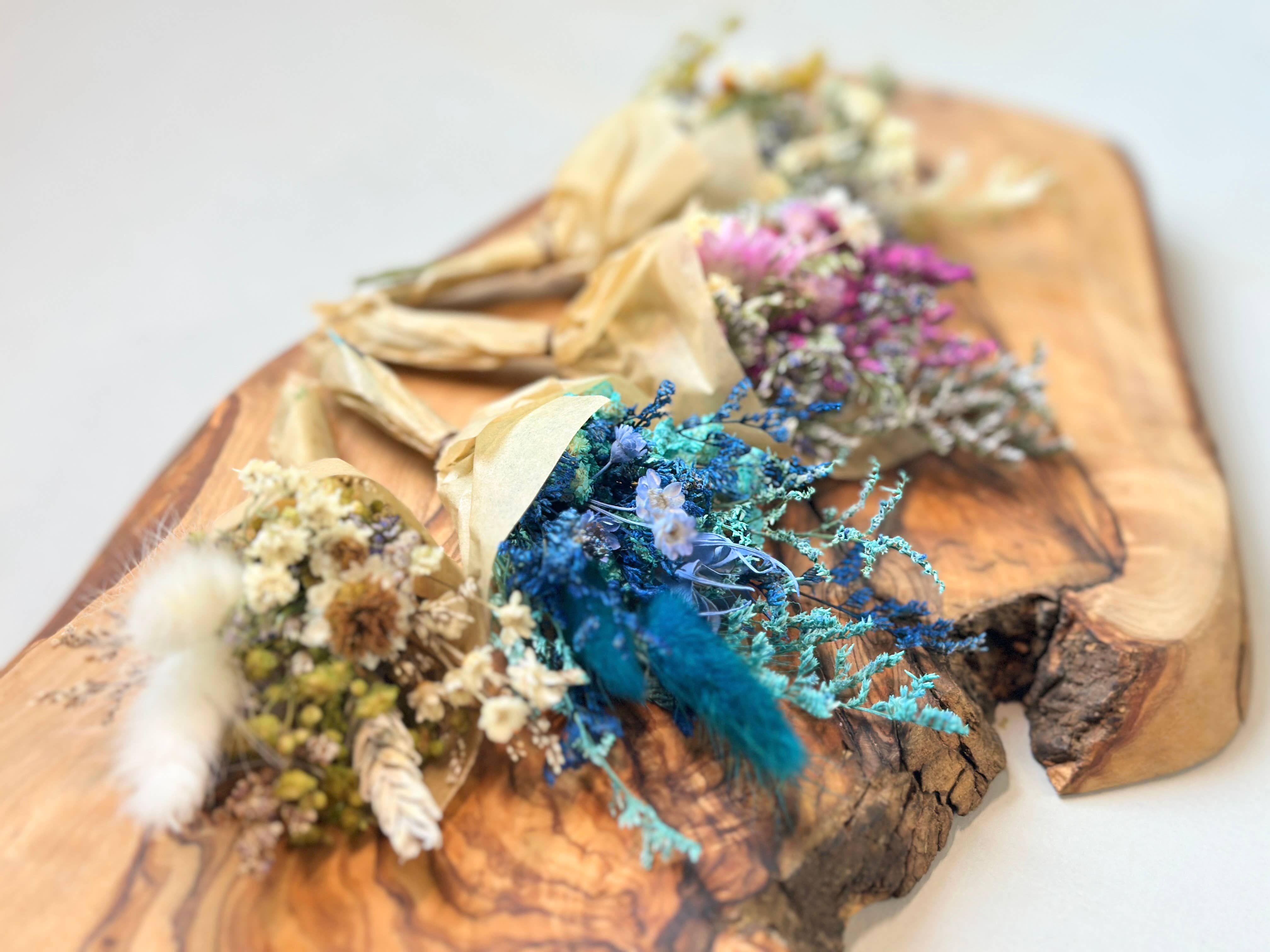 The Gardeners Wife - Wholesale Dried/Pressed Flowers - Dollhouse Bouquet 2