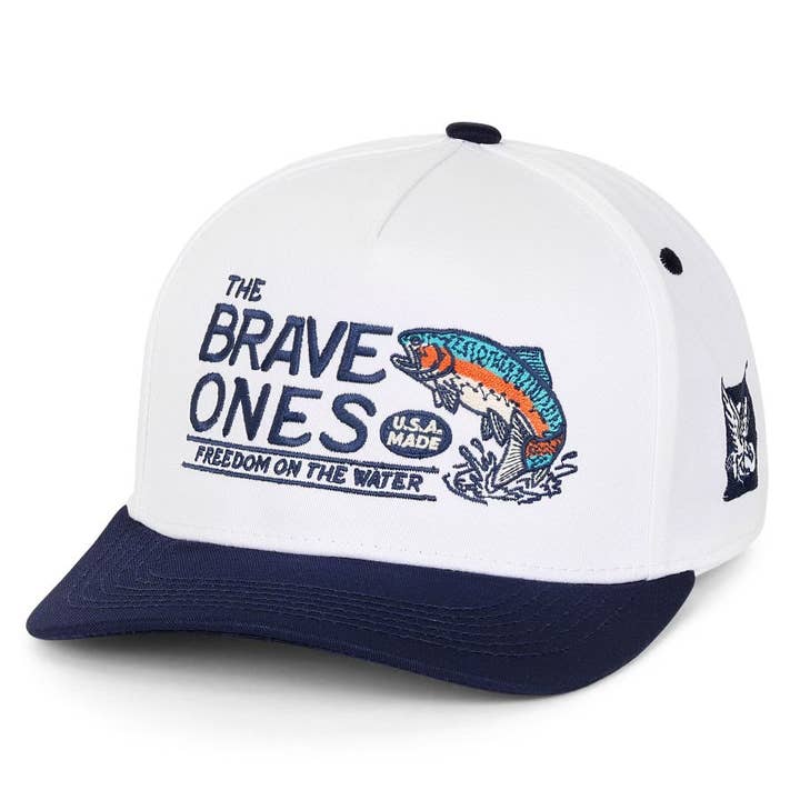 Le grand chapeau à nœud pour la vente par The Brave Ones