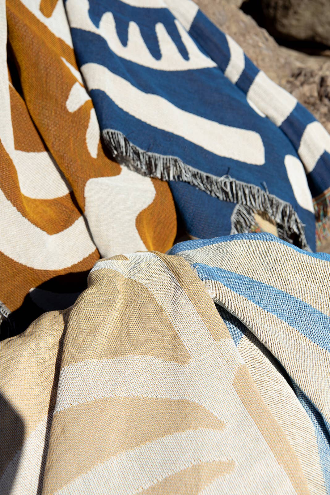 Sundream - Wholesale Throw Blanket - Horizon Heritage Woven Throw - Ocean4