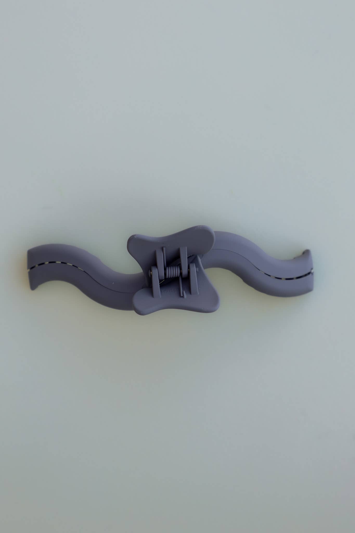 KAXI - Wholesale Hair Clip - Women's - Kaxi Original Wavy Hold Everything Claw1