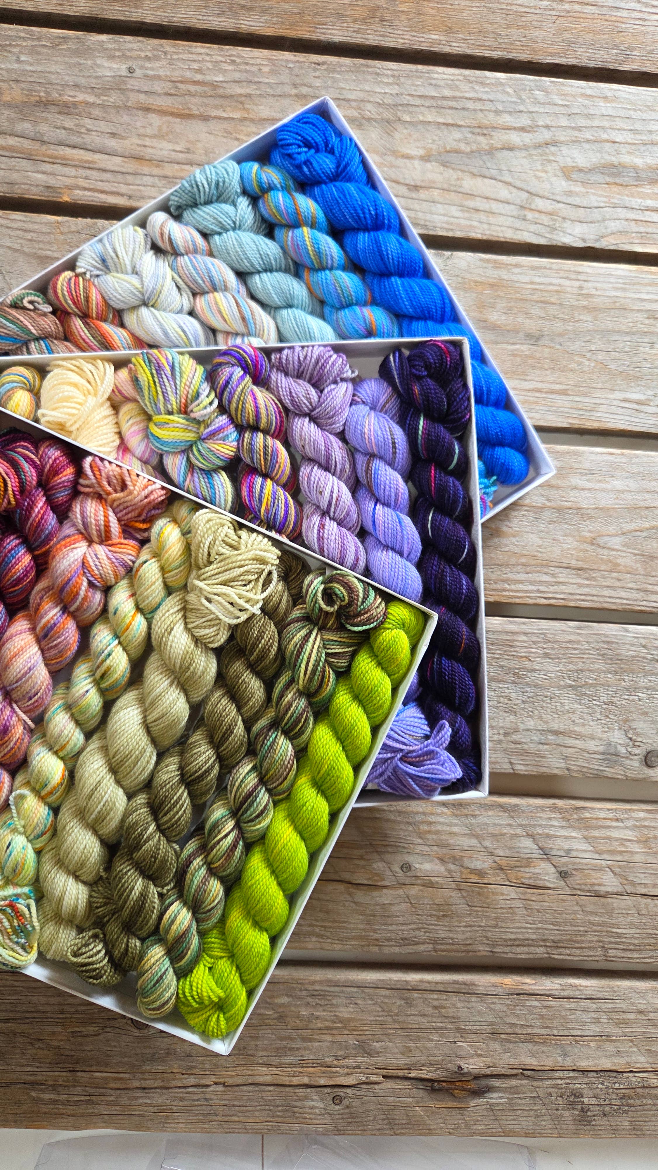 Koigu Wool Designs - Wholesale Yarn - Wibbly-Wobbly Scarf Mini Skein Sets (LYS DAY 2026)10