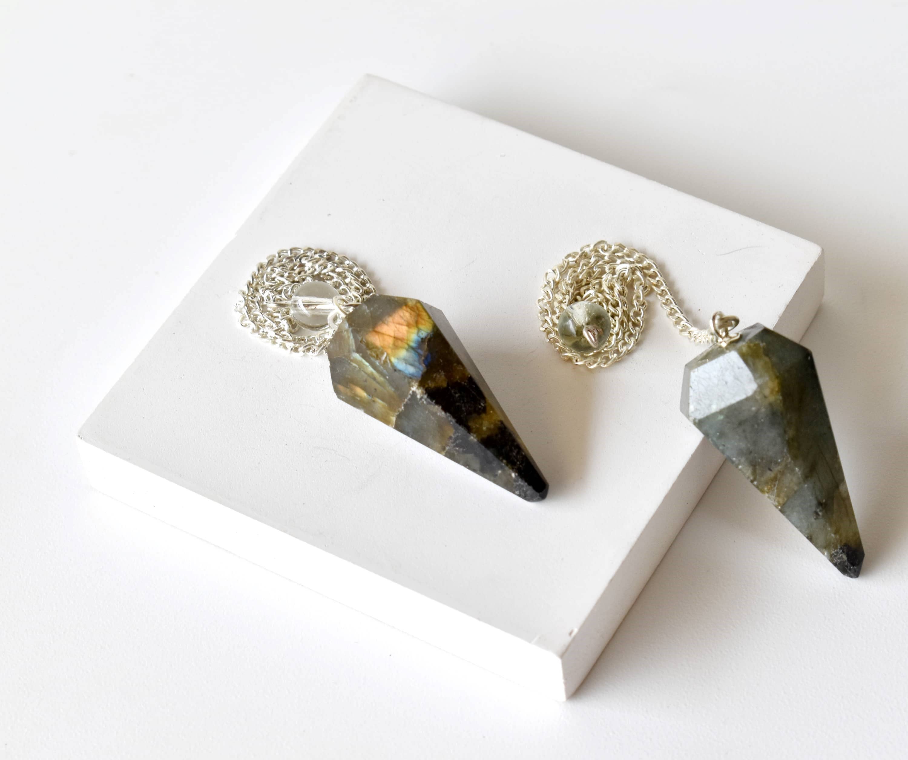 Soothing Crystals - Wholesale Spiritual Stone/Crystal - Dowsing Pendulum | Labradorite | Faceted | Crystal Pendulum3