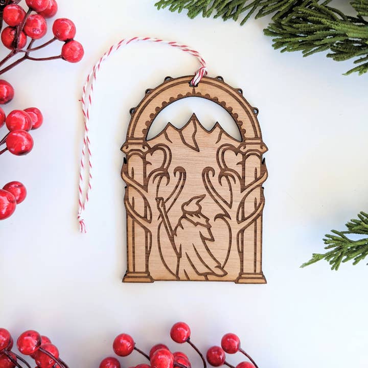 NTSD Gaming and Bookish Goods – wholesale Prydnad – Gandalf vid Durins dörr - Sagan om ringen inspirerad prydnad
