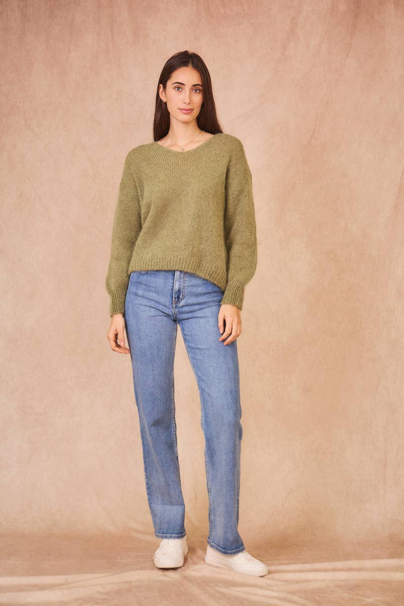 Calie Paris - Wholesale Knit Sweater - Women's - V-Neck Kid Mohair Sweater4